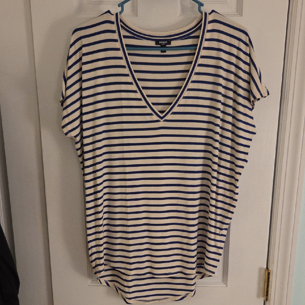 Express Cream and Blue Striped V-Neck Tee